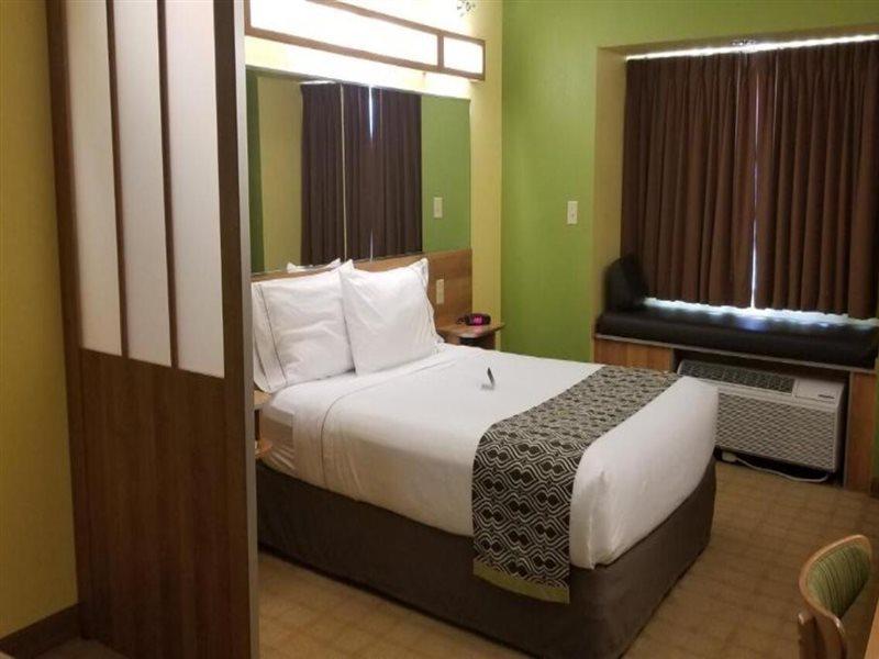 Microtel Inn & Suites By Wyndham Delphos Ngoại thất bức ảnh